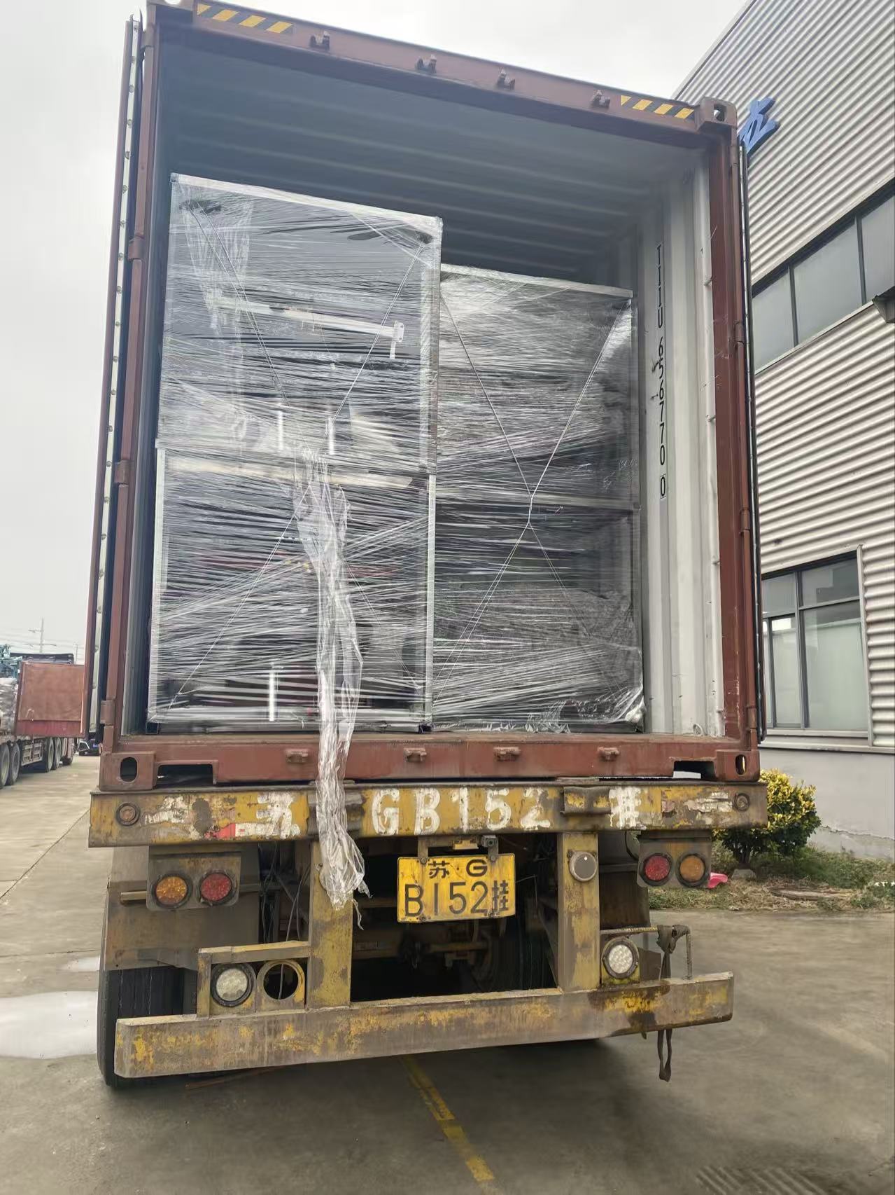 In March, 2026,Loading tricycles ,shipping  to South Korea