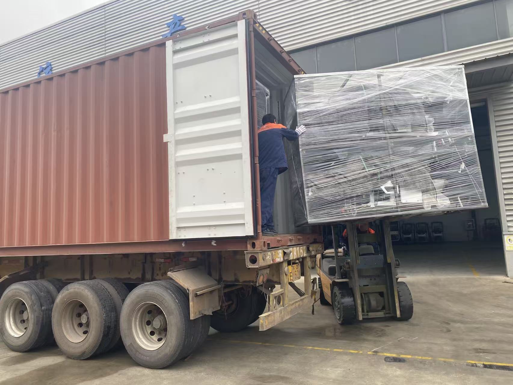 In March, 2026,Loading tricycles ,shipping  to South Korea
