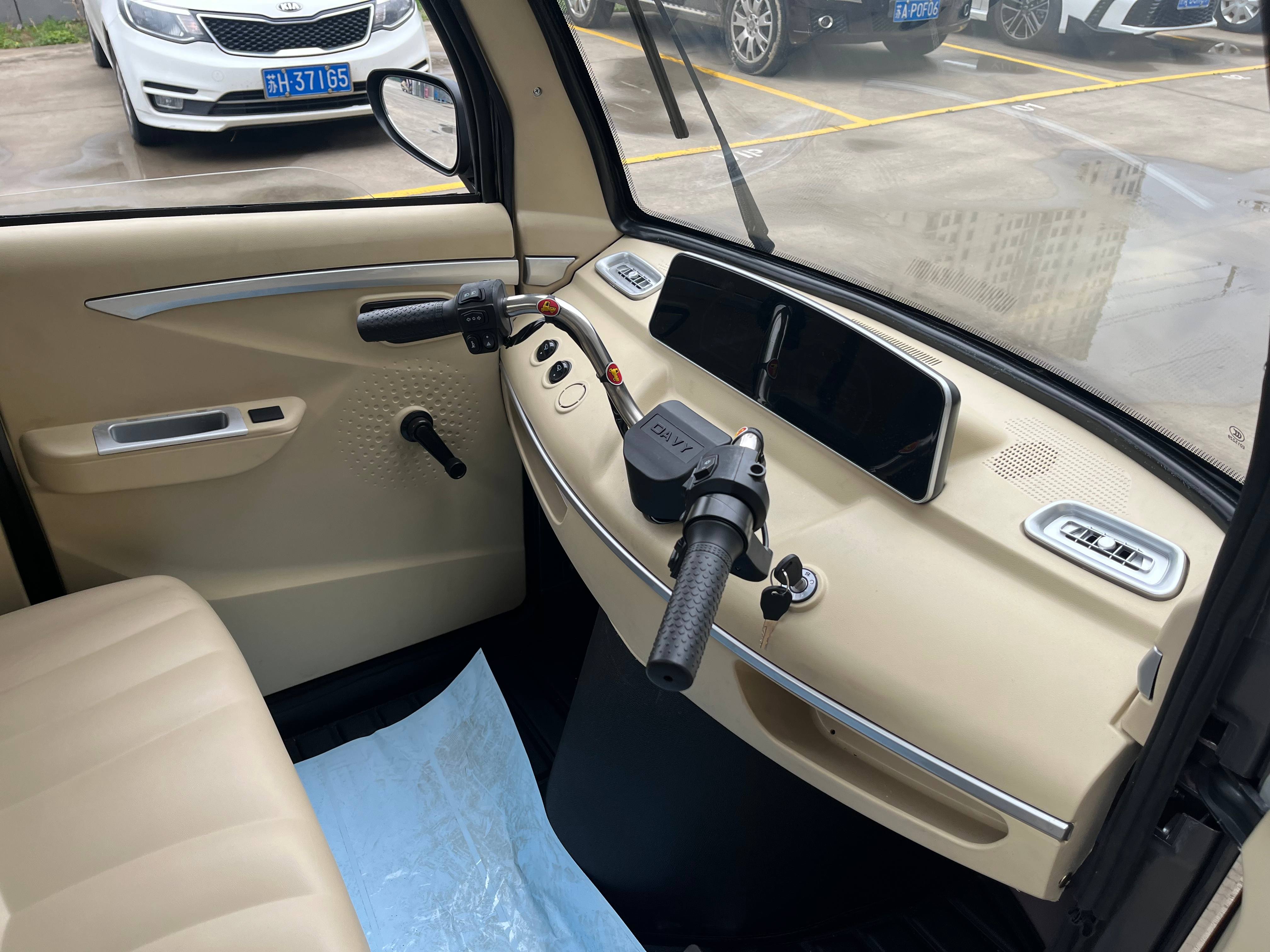 Electric Cargo Passenger Tricycle DW1500DZHB-W with 1500W Motor with dumping with EEC
